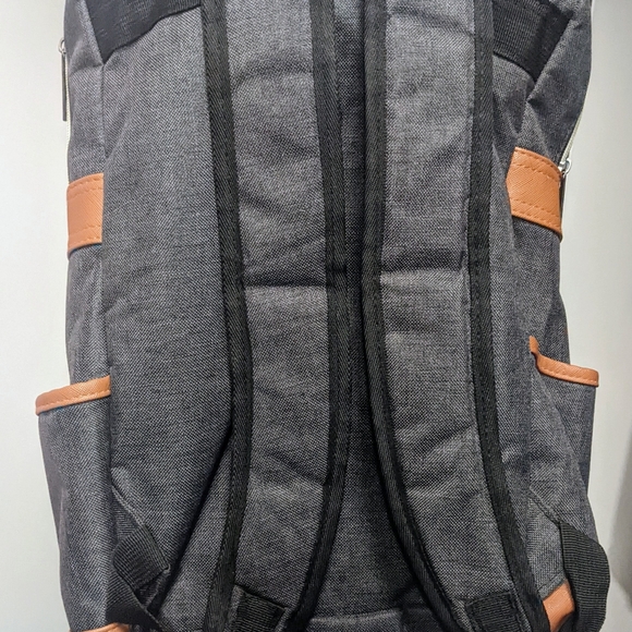 Backpack - Picture 6 of 6